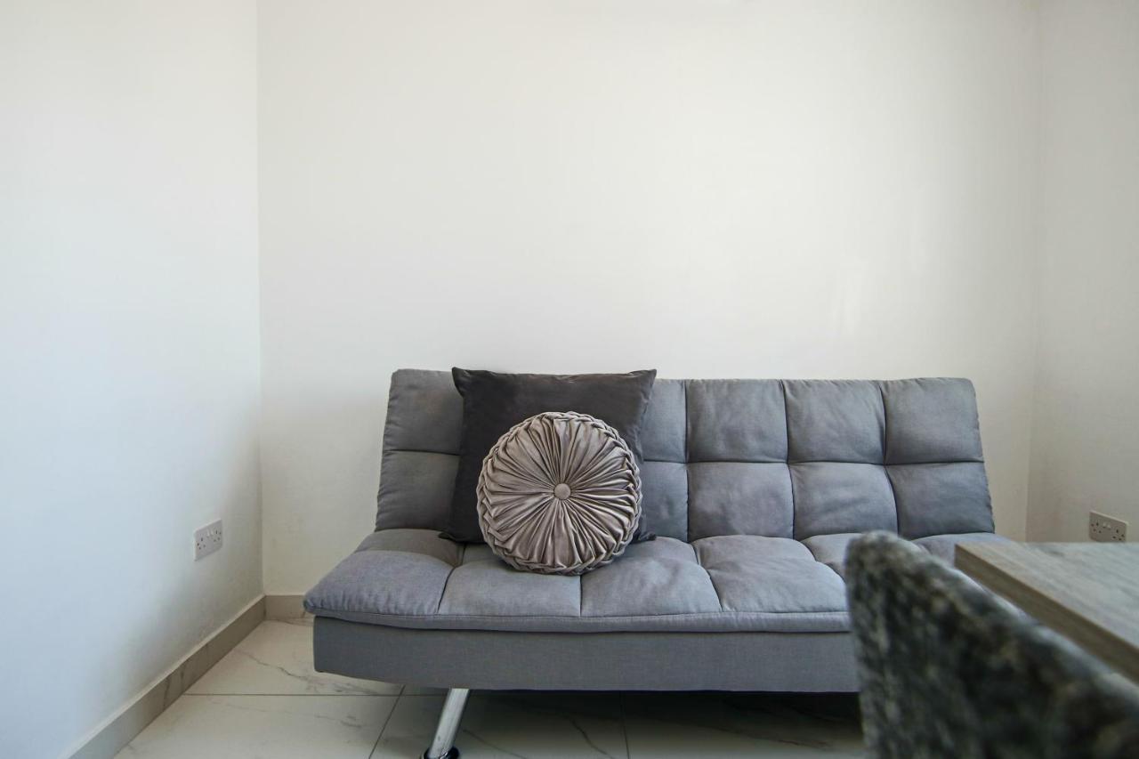 Phaedrus Living: Seaside Luxury Flat Lighthouse 66 Apartment Paphos Ngoại thất bức ảnh
