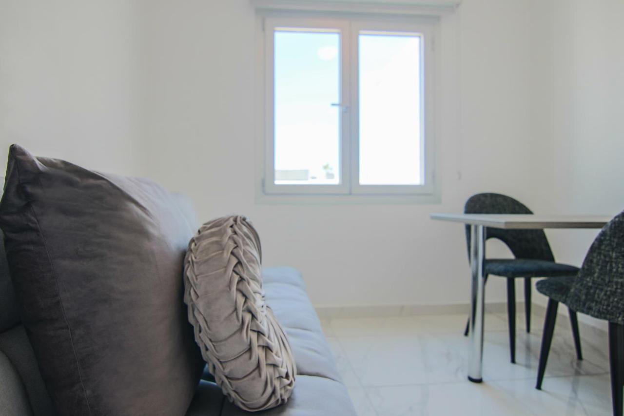 Phaedrus Living: Seaside Luxury Flat Lighthouse 66 Apartment Paphos Ngoại thất bức ảnh